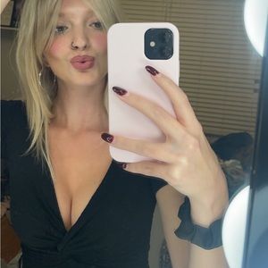 Meet your Posher, Chloe